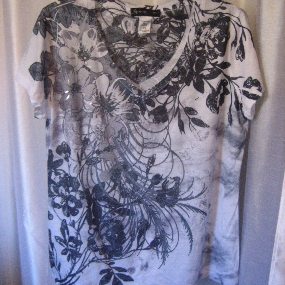 Appropriate Behavior Grey/White/Black V Neck Shirt
